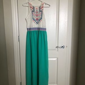 Long maxi dress with pretty upper detail